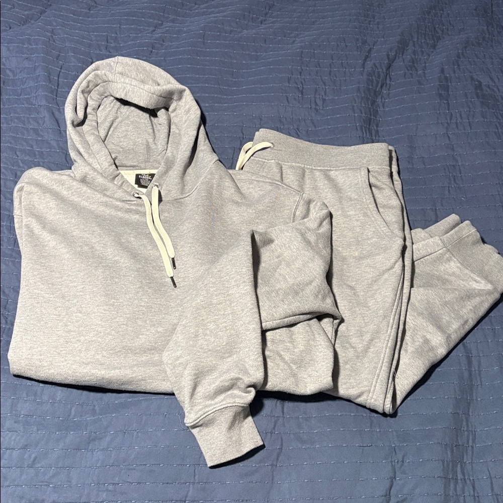 Men’s XXL True Classic Jogger Set
